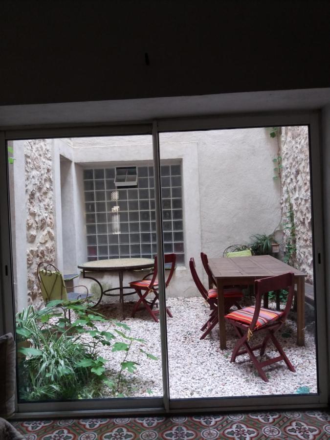 Le Patio Des Cigales Bed & Breakfast Roquefort-des-Corbieres Exterior photo
